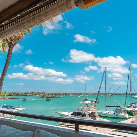Beachfront Luxurious Stunning Sunset Boulevard Apartment, Гранд Байе Екстериор снимка