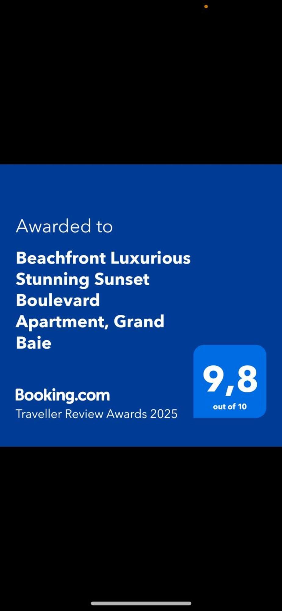 Beachfront Luxurious Stunning Sunset Boulevard Apartment, Гранд Байе Екстериор снимка